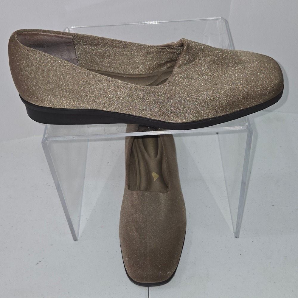 Easy Spirit Flatterys Gold Shimmer Fabric Slip On Loafer Shoes Womens Size 8.5M